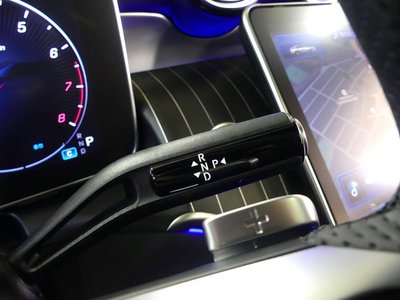 MERCEDES-BENZ GLC - 9