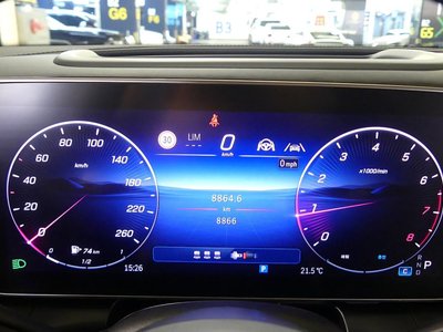 MERCEDES-BENZ GLC - 8