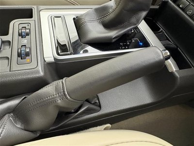 2022 Toyota LAND CRUISER PRADO — миниатюра 23