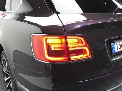 صورة مصغرة 11 لـ 2018 Bentley BENTAYGA