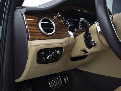 صورة مصغرة 20 لـ 2018 Bentley BENTAYGA