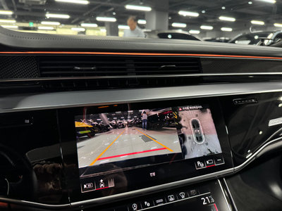 2021 AUDI S8 照片 9