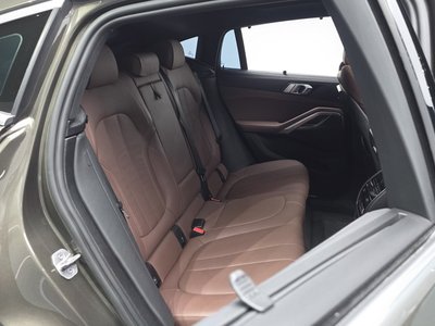 2022 BMW X6 — миниатюра 11