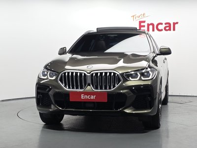 2022 BMW X6 照片 2