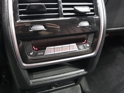 2022 BMW X6 — миниатюра 19