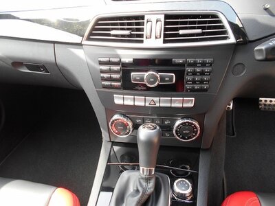 MERCEDES-BENZ C-CLASS WAGON AMG - 10