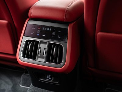صورة مصغرة 42 لـ 2024 Maserati GRECALE