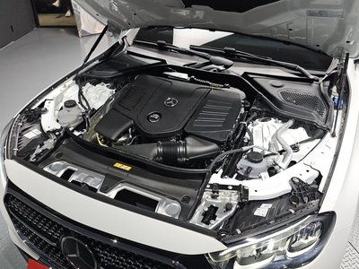 MERCEDES-BENZ E-CLASS - 7
