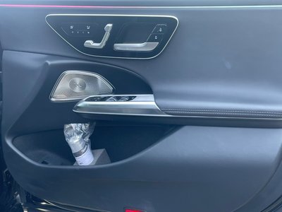 MERCEDES-BENZ E-CLASS - 8