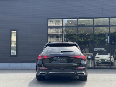 MERCEDES-BENZ E-CLASS - 4