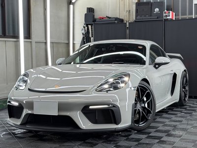 PORSCHE 718 CAYMAN