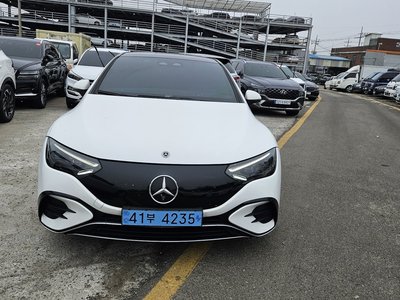 MERCEDES-BENZ EQE - 1