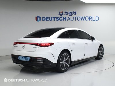 MERCEDES-BENZ EQE - 5