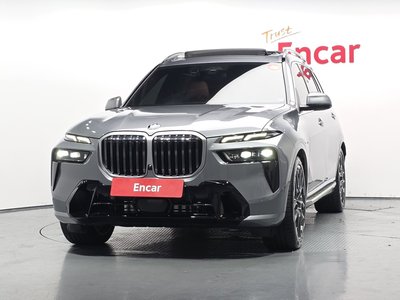 2023 BMW X7 照片 2