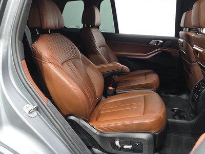 2023 BMW X7 thumbnail 18