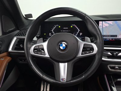 2023 BMW X7 thumbnail 19