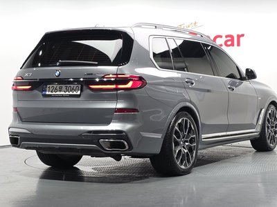 2023 BMW X7 照片 4