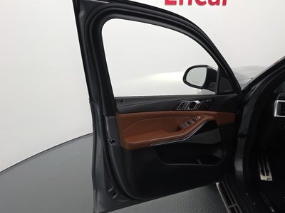 2023 BMW X7 thumbnail 14