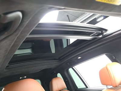 2023 BMW X7 thumbnail 24