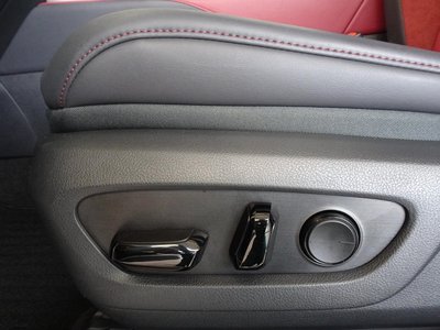صورة مصغرة 16 لـ 2023 Lexus RX