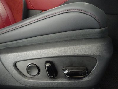 صورة مصغرة 15 لـ 2023 Lexus RX