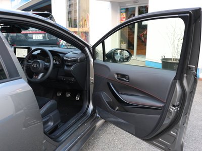 2025 Toyota GR COROLLA thumbnail 38