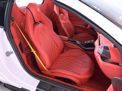 صورة 14 لـ 2023 Ferrari 812 GTS