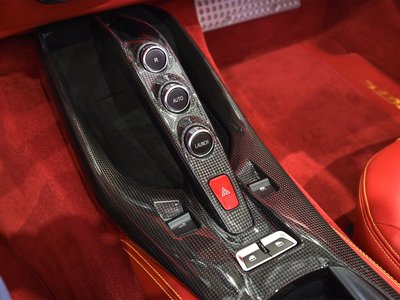 صورة 16 لـ 2023 Ferrari 812 GTS