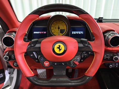 صورة 13 لـ 2023 Ferrari 812 GTS