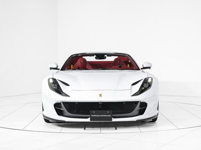 صورة 5 لـ 2023 Ferrari 812 GTS
