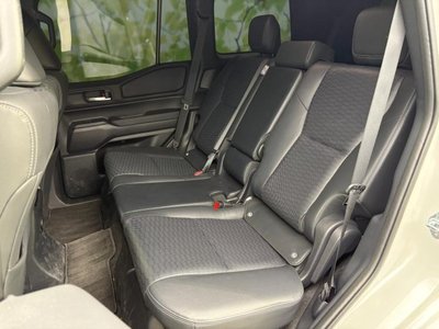 TOYOTA LAND CRUISER 250 - 7