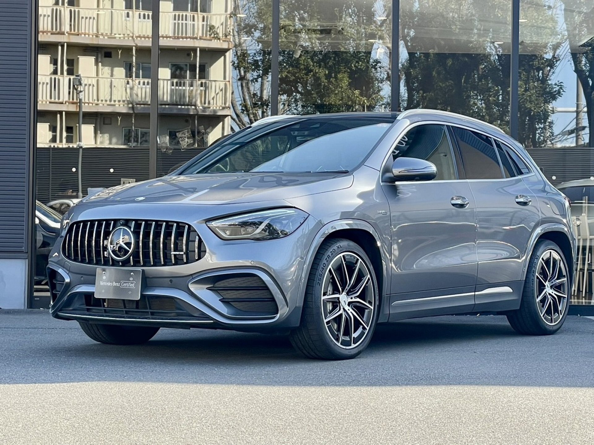 MERCEDES-BENZ GLA AMG - View 1