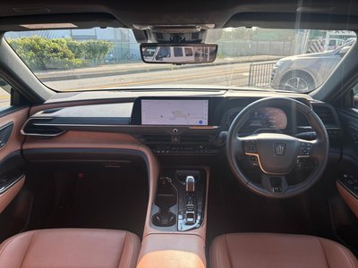 2023 Toyota CROWN SPORT photo 3