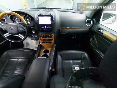 MERCEDES-BENZ GL - 3