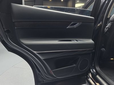 2020 Genesis GV80 thumbnail 15