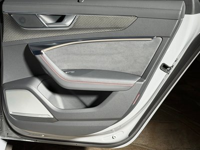 2024 AUDI RS6 AVANT 缩略图 19