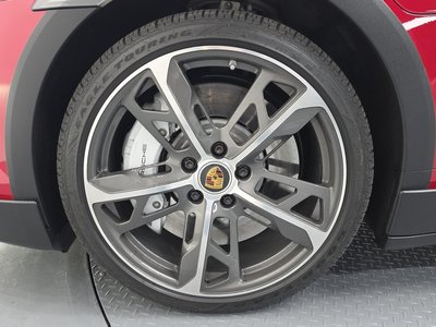 PORSCHE TAYCAN - 6