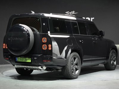 LAND ROVER DEFENDER - 3