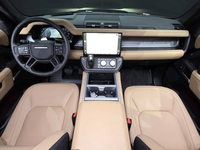 LAND ROVER DEFENDER - 5