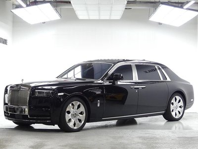 ROLLS-ROYCE PHANTOM