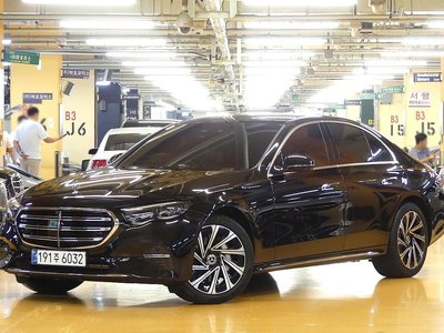 صورة 1 لـ 2025 Mercedes-BENZ E-CLASS