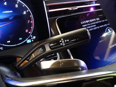 صورة 9 لـ 2025 Mercedes-BENZ E-CLASS