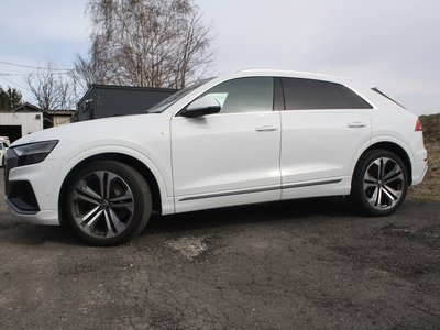 AUDI Q8 - 4