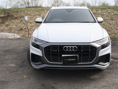 AUDI Q8 - 3