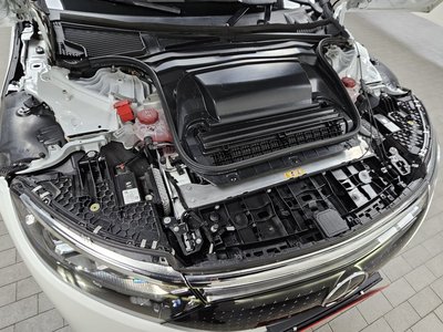 MERCEDES-BENZ EQS - 7