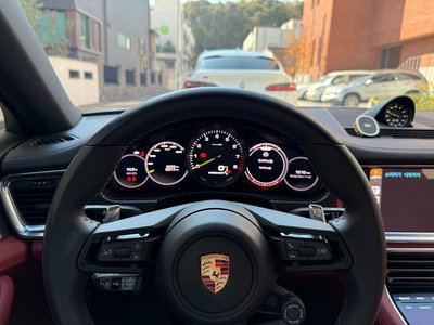 PORSCHE PANAMERA - 7