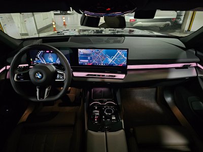 BMW 5 SERIES - 4