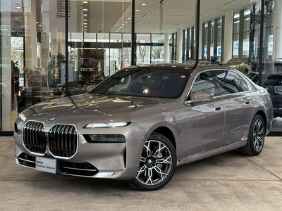 BMW 7 SERIES - 1