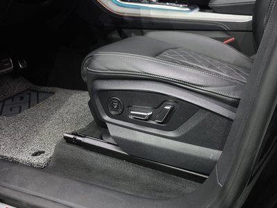 2022 AUDI Q8 thumbnail 33