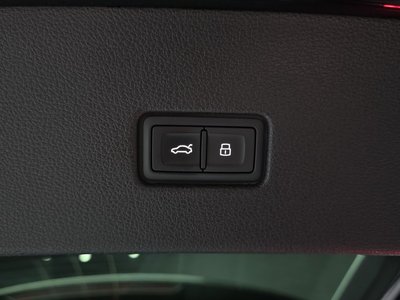 2022 AUDI Q8 thumbnail 34